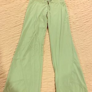 Athleta Lightweight Pants Green Women Size Small